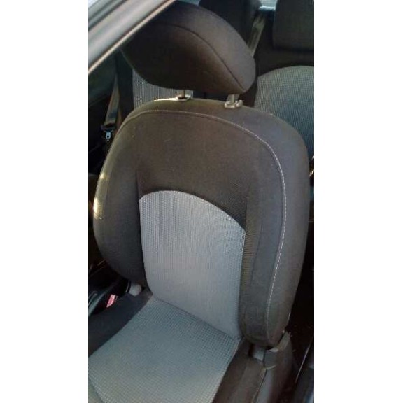 peugeot 206 berlina del año 2004