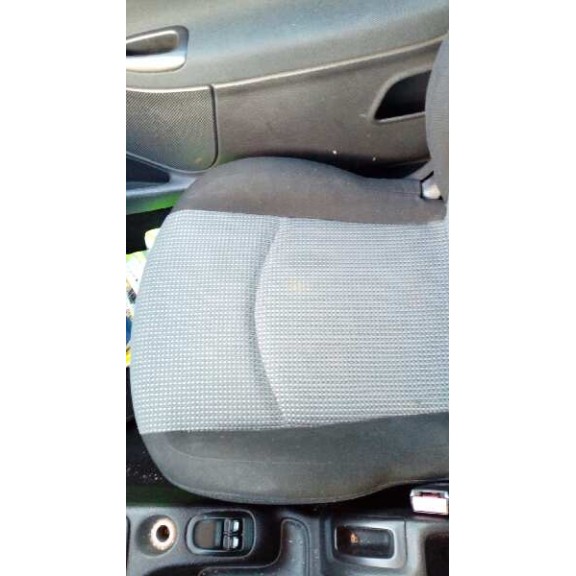 peugeot 206 berlina del año 2004