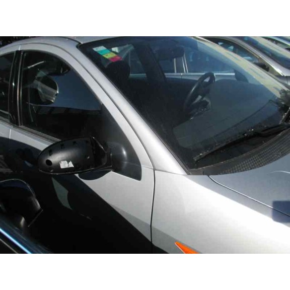 ford focus berlina (cak) del año 2000