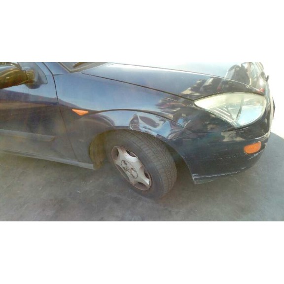 ford focus berlina (cak) del año 2000
