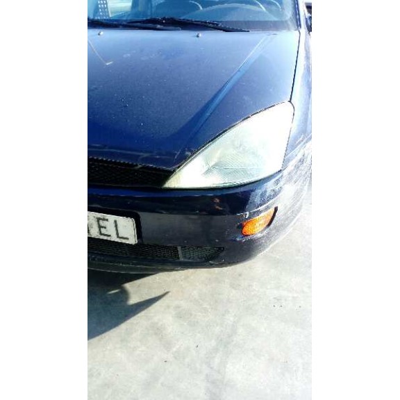 ford focus berlina (cak) del año 2000