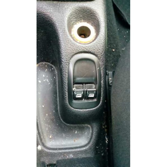 peugeot 206 berlina del año 2004