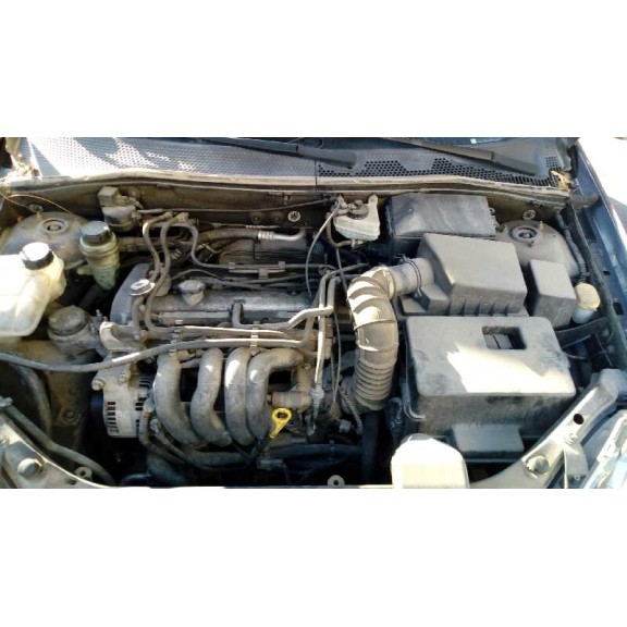 ford focus berlina (cak) del año 2000