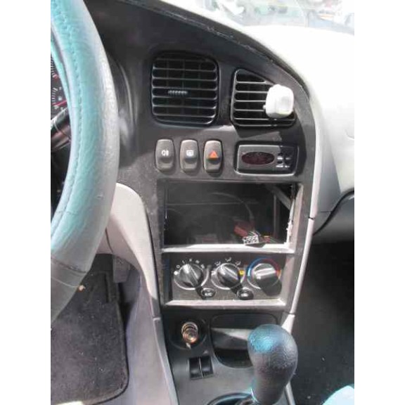 kia shuma ii del año 2001