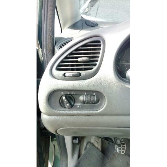 seat alhambra (7v8) del año 1998