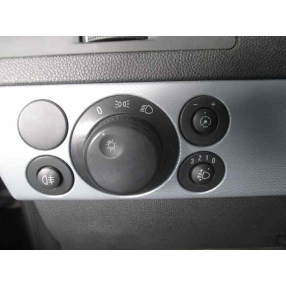 opel astra gtc del año 2005