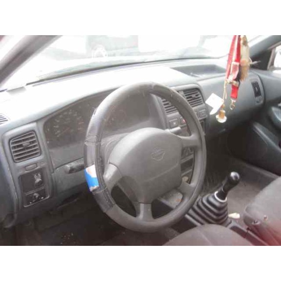 nissan almera (n15) del año 1998