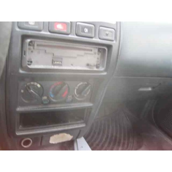 nissan almera (n15) del año 1998