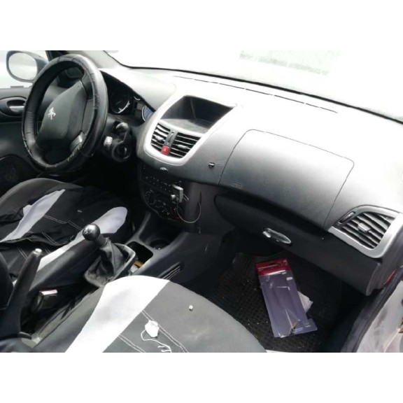 peugeot 206+ del año 2010