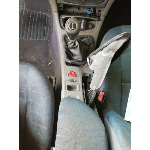 renault laguna ii (bg0) del año 2001