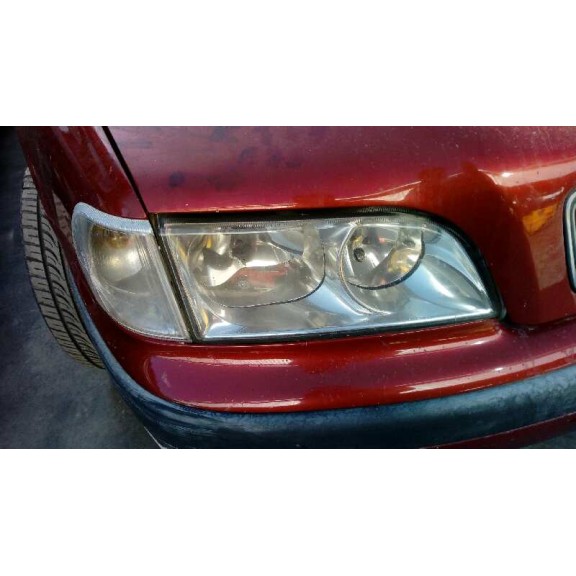 volvo s40 berlina del año 2000