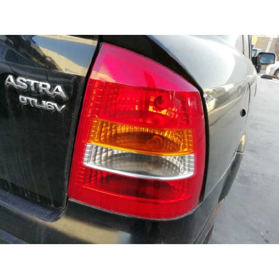 opel astra g berlina del año 1999