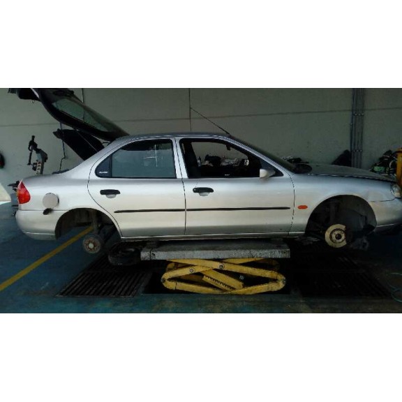 ford mondeo berlina (gd) del año 1999