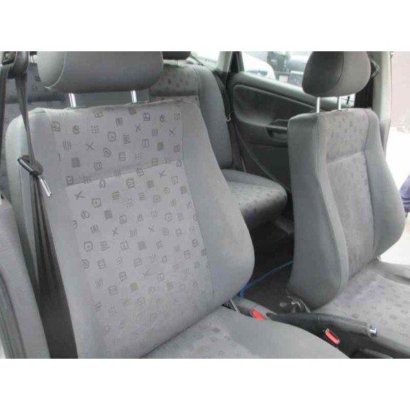 seat ibiza (6k1) del año 2001