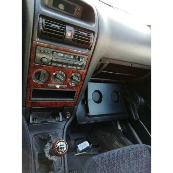 opel astra g berlina del año 1999