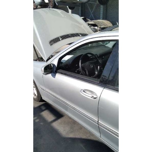 mercedes-benz clase c (w203) familiar del año 2002