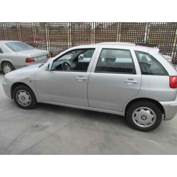 seat ibiza (6k1) del año 2001