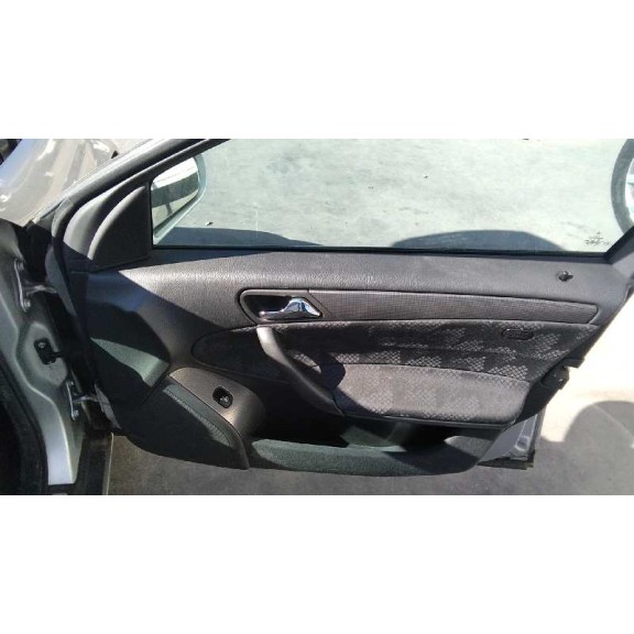 mercedes-benz clase c (w203) familiar del año 2002