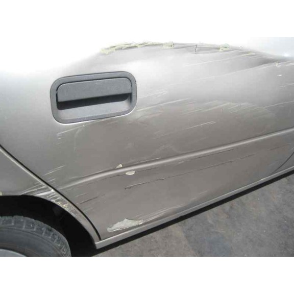 opel vectra a del año 1990