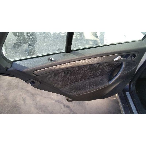 mercedes-benz clase c (w203) familiar del año 2002