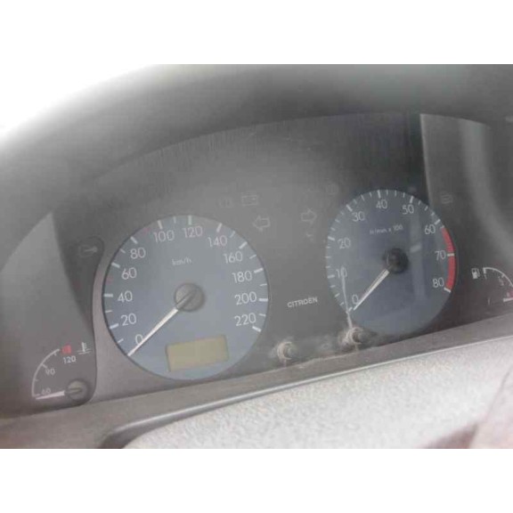 citroën xsara berlina del año 2000