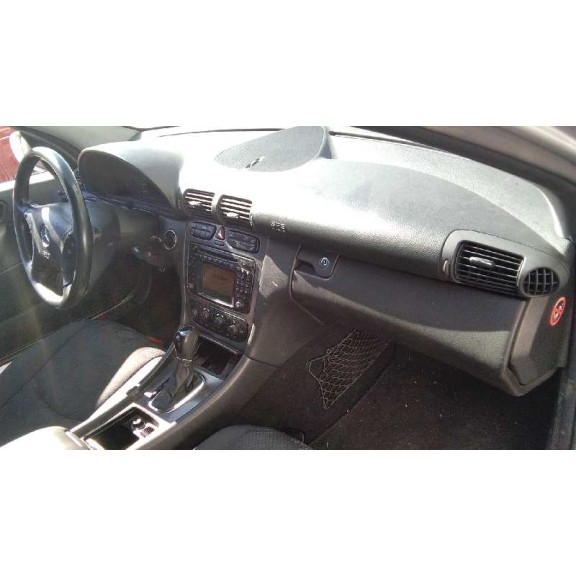 mercedes-benz clase c (w203) familiar del año 2002