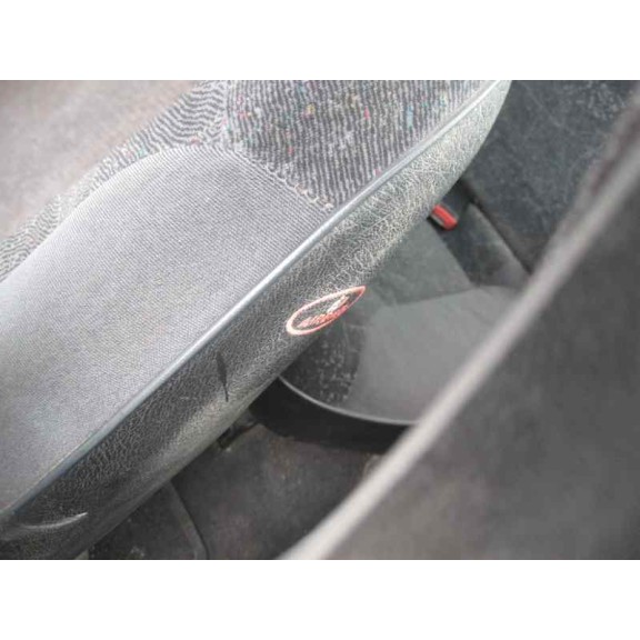 citroën xsara berlina del año 2000