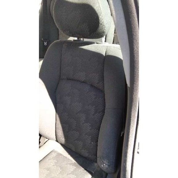 mercedes-benz clase c (w203) familiar del año 2002