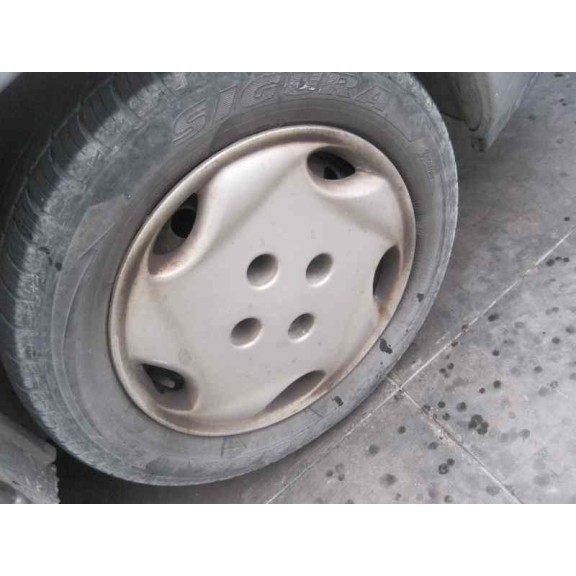 citroën xsara berlina del año 2000