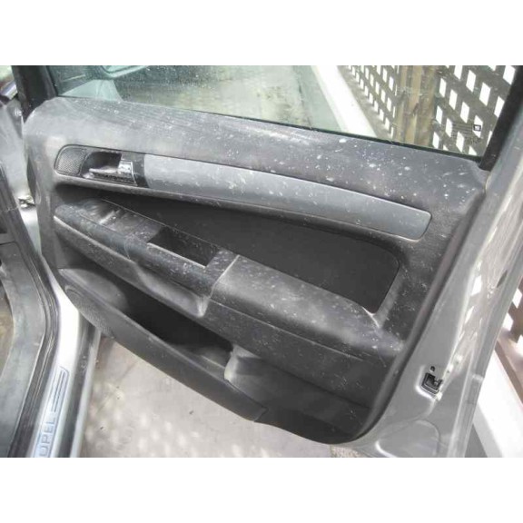 opel zafira b del año 2010