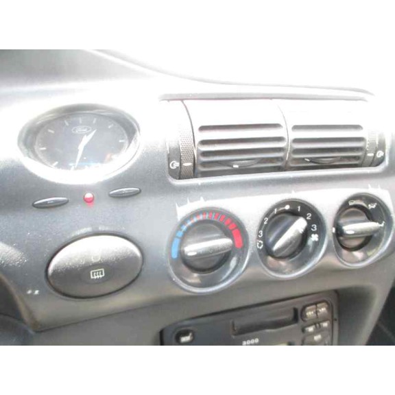 ford escort berlina/turnier del año 1999