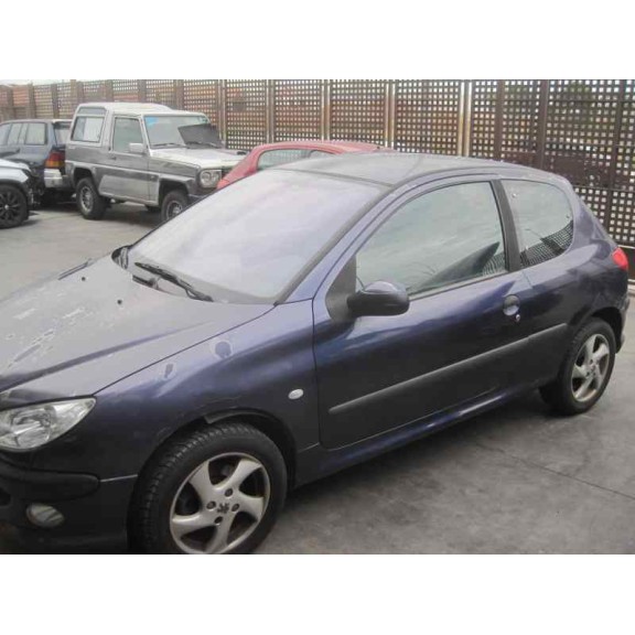 peugeot 206 berlina del año 2002