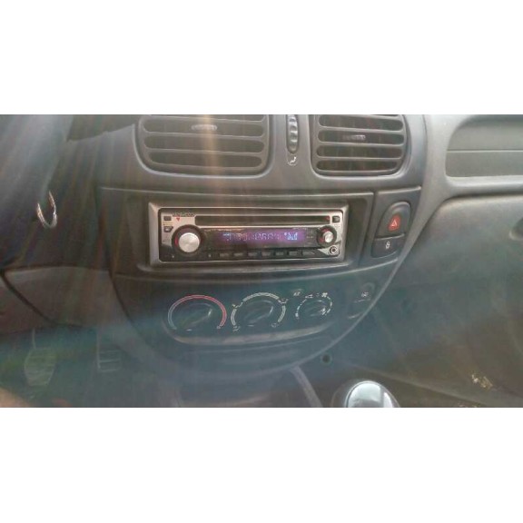 renault megane i fase 2 berlina (ba0) del año 1999