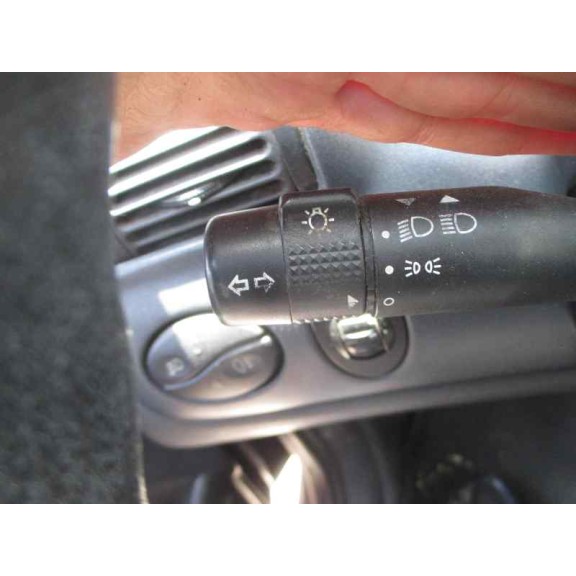 ford escort berlina/turnier del año 1999