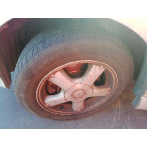 nissan almera (n16/e) del año 2001