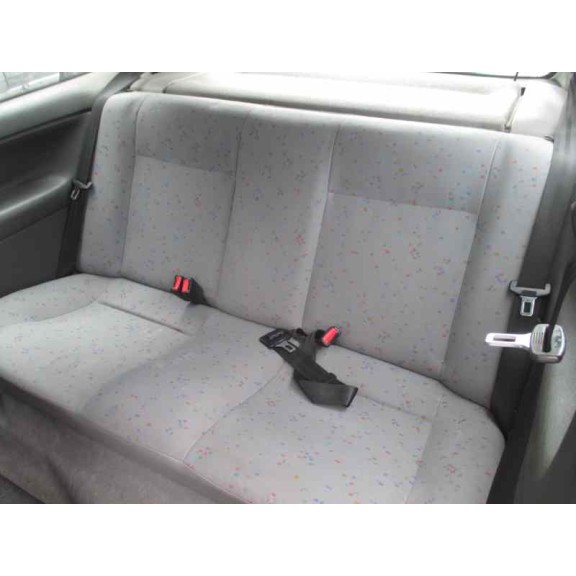 volkswagen polo berlina (6n1) del año 1995