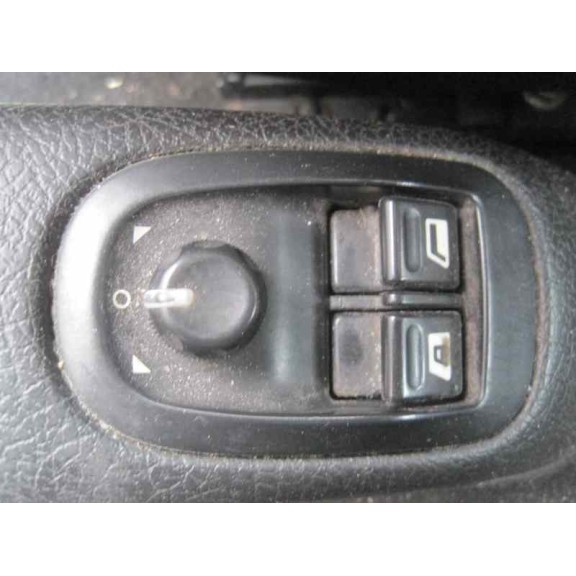 peugeot 206 berlina del año 2002