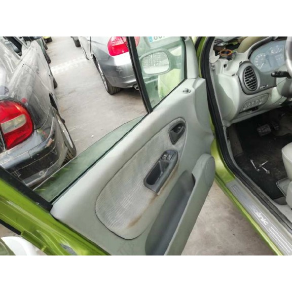 renault scenic (ja..) del año 2001