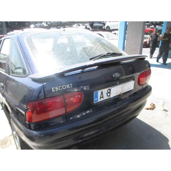 ford escort berlina/turnier del año 1999