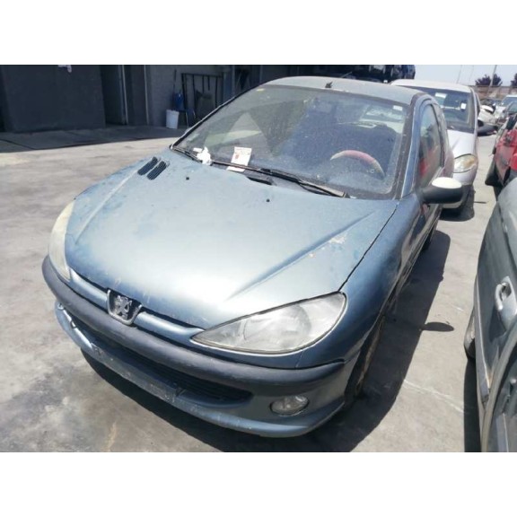 peugeot 206 berlina del año 2000