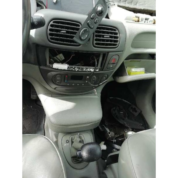 renault scenic (ja..) del año 2001