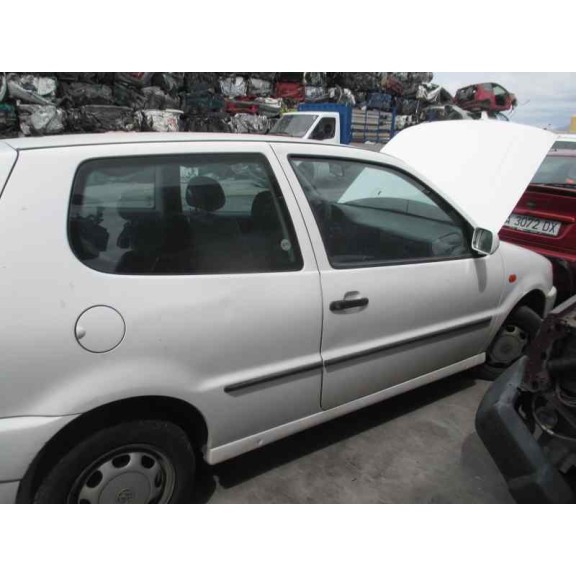 volkswagen polo berlina (6n1) del año 1995