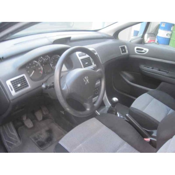 peugeot 307 berlina (s2) del año 2006