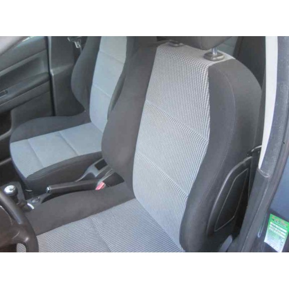 peugeot 307 berlina (s2) del año 2006