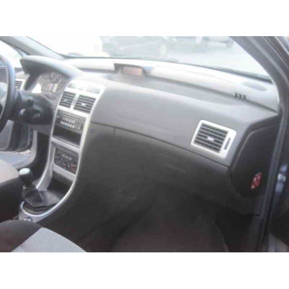 peugeot 307 berlina (s2) del año 2006