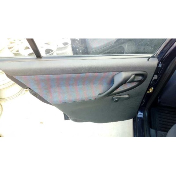 volkswagen polo berlina (6n1) del año 1997