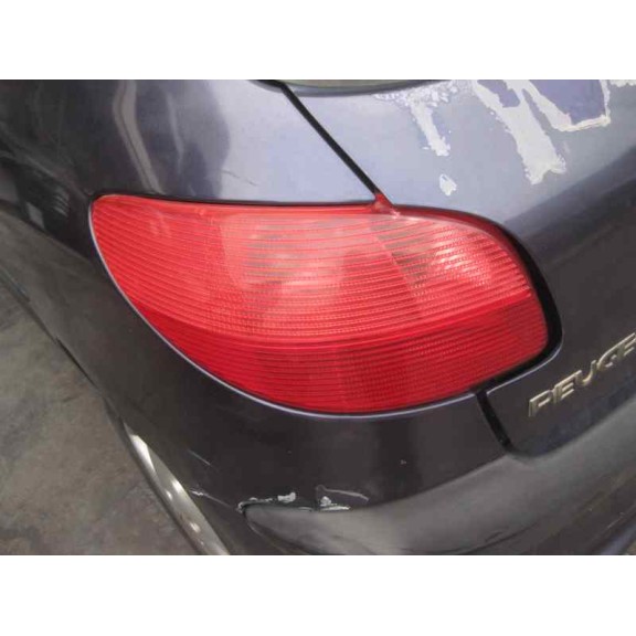 peugeot 206 berlina del año 2002