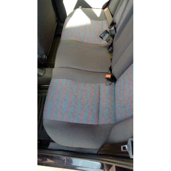 volkswagen polo berlina (6n1) del año 1997