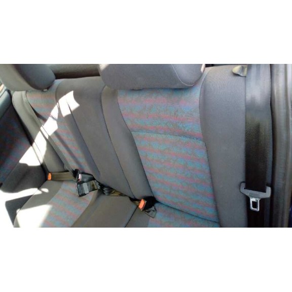 volkswagen polo berlina (6n1) del año 1997