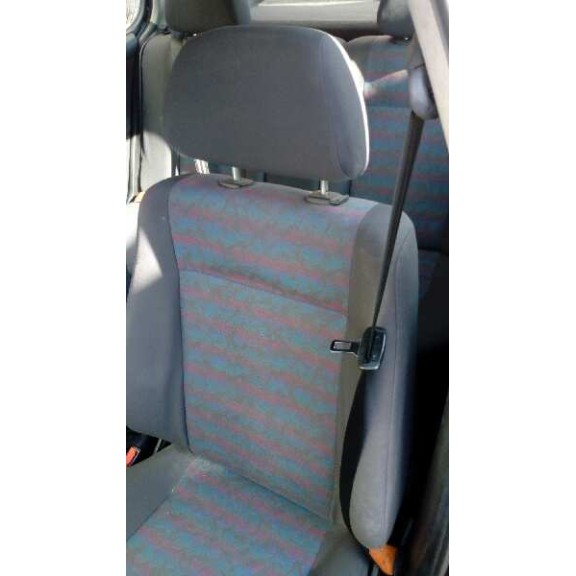 volkswagen polo berlina (6n1) del año 1997